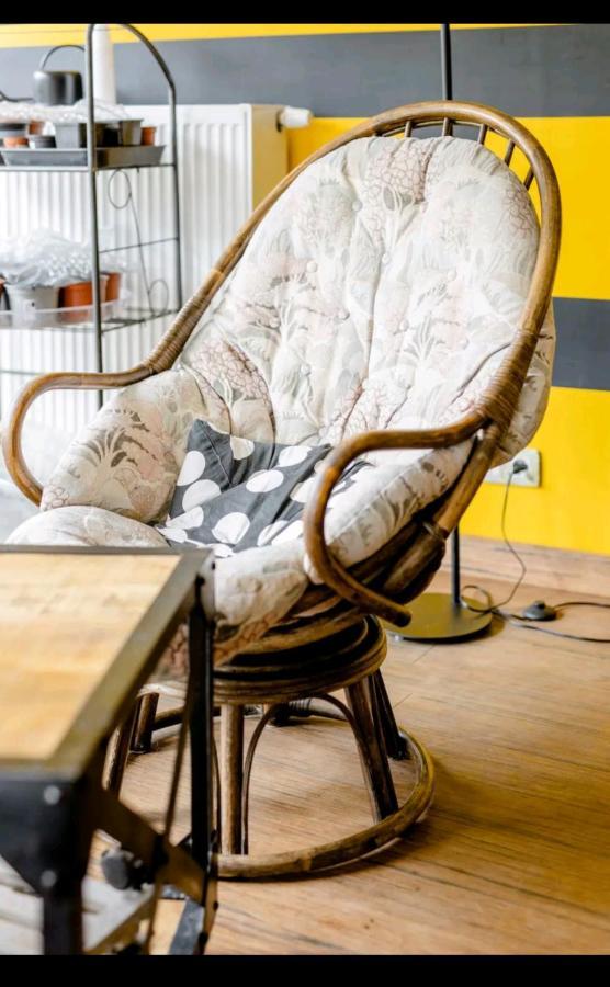Gee Is Sharing Her Home Liege Exterior photo